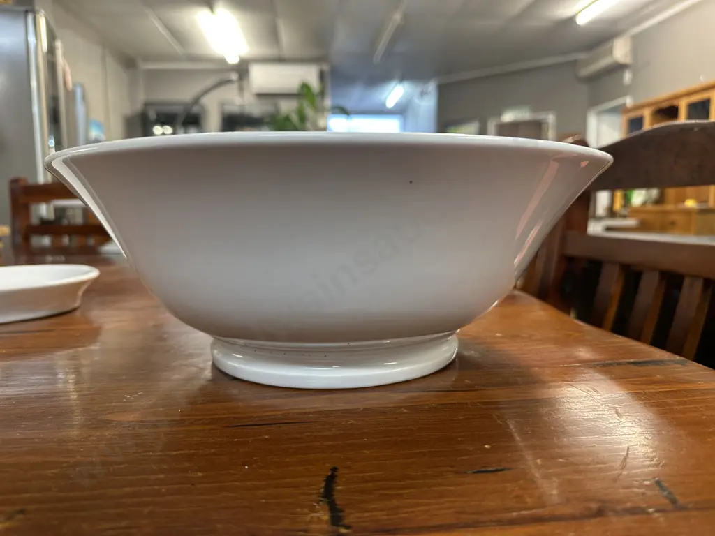 French White Pillivuyt Porcelain Salad Bowl H12,Dia33cm. Image 1++