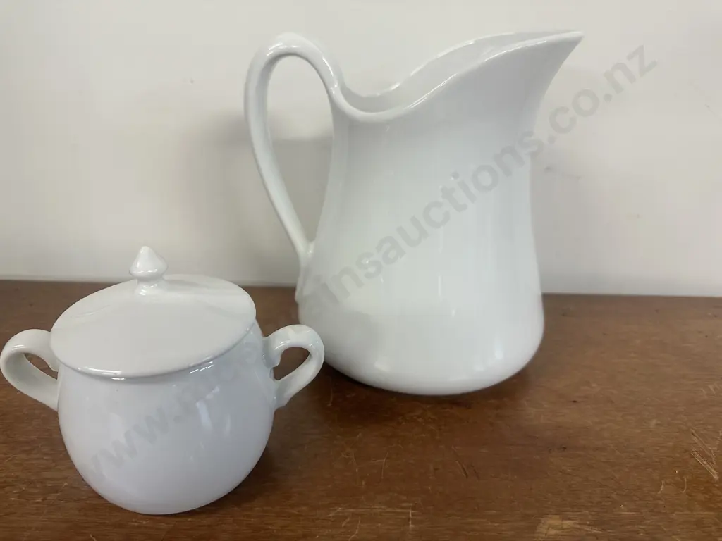 Pillivuyt Pitcher & Lidded Double Handled Sugar Bowl Image 1++