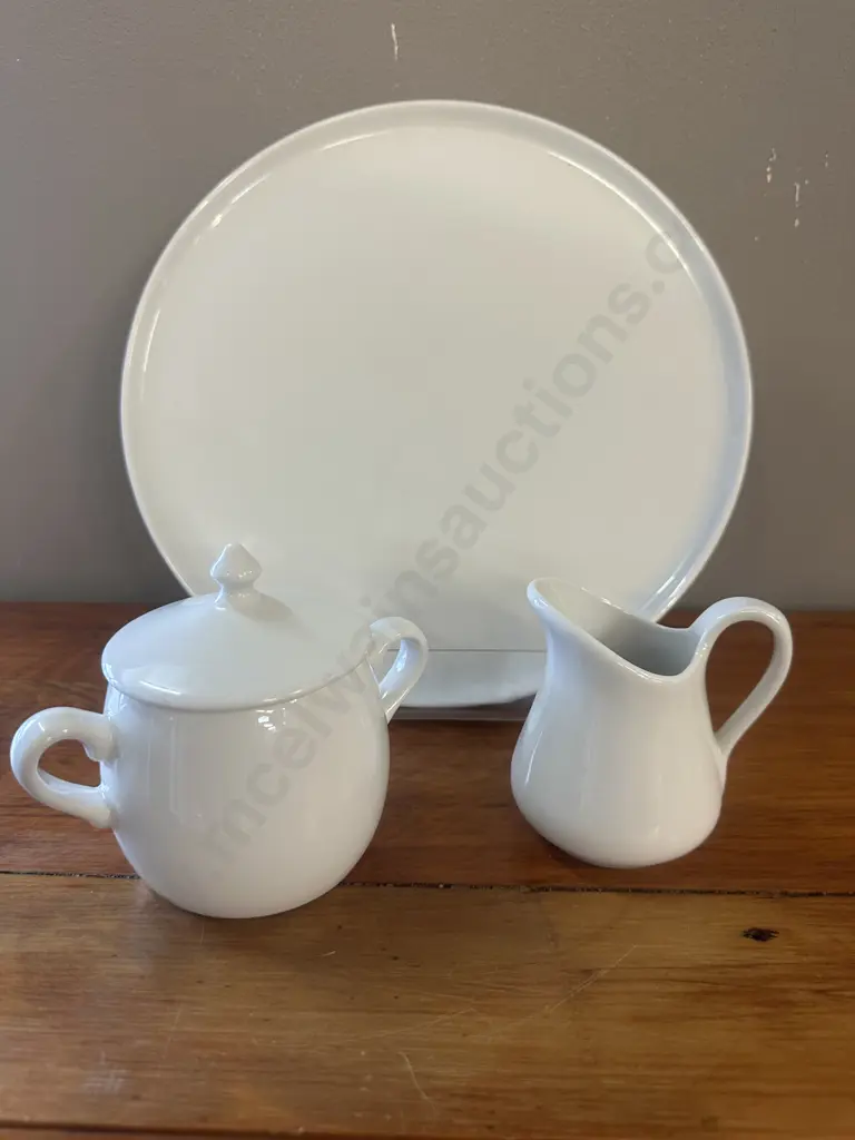 Pillivuyt Round White Porcelain Cheese Cake Plate, Sugar Bowl & Creamer Dia30cm. Image 1++