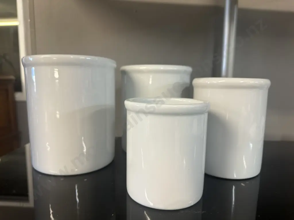 White Cordon Bleu Utensil Holders Assorted Sizes Image 1++