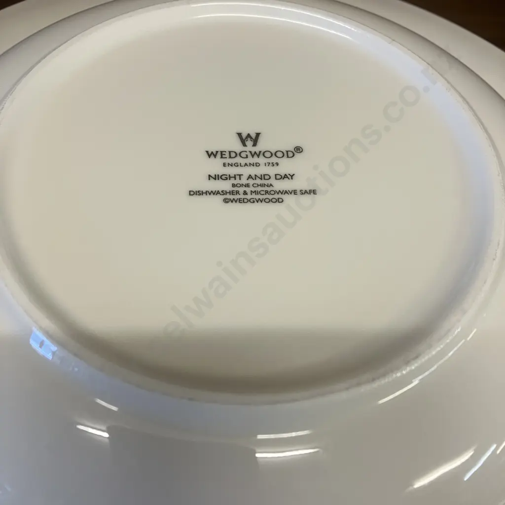 Set of Six Wedgwood England Night & Day White Bone China 28.5cm Fluted Pasta Bowls #1759 Image 1++