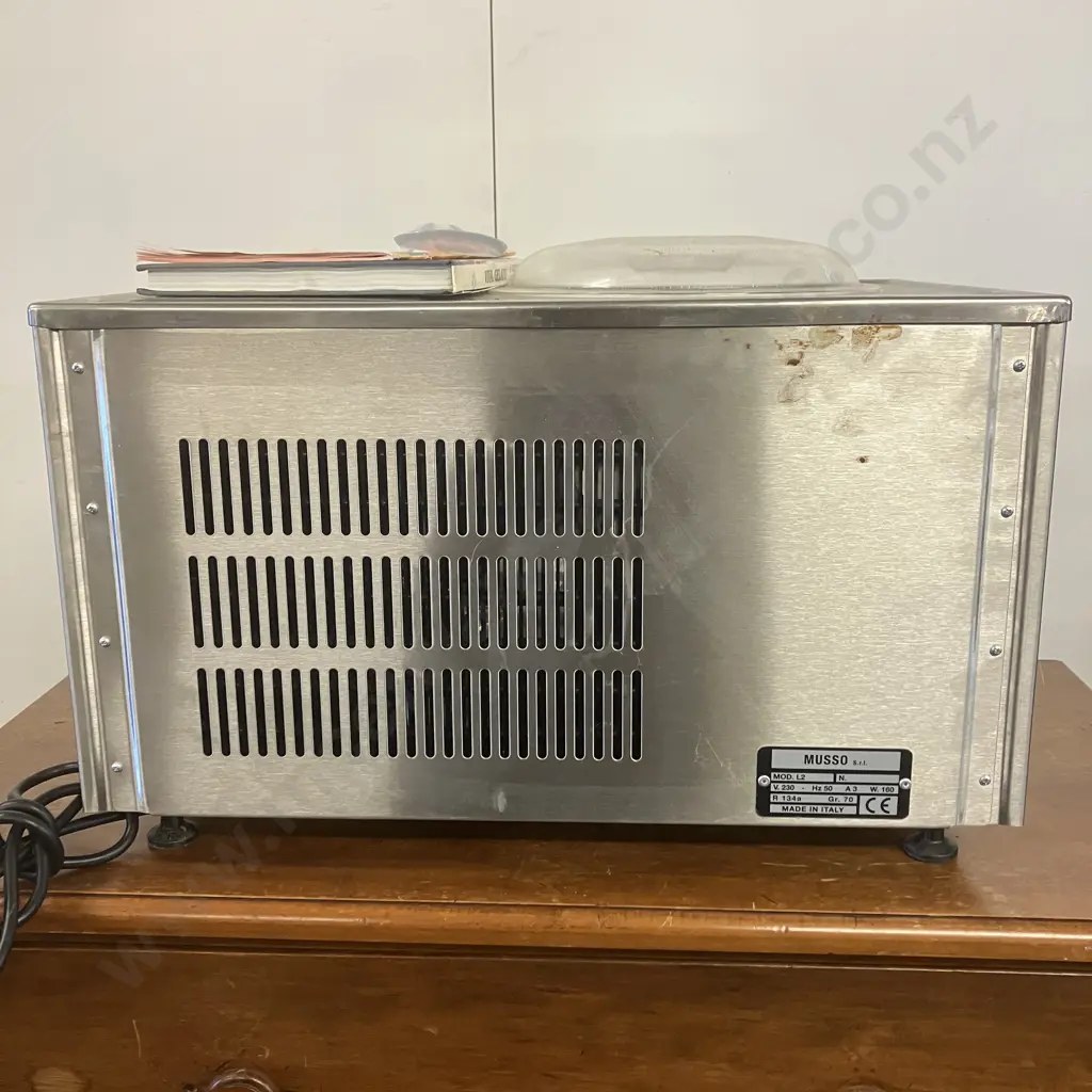 Musso Stella Ice Cream Machine - Italy (Model L2), With Instructions & Recipe Books Image 1++