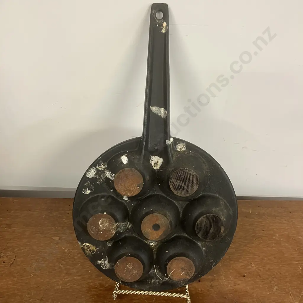 Vintage Cast Iron Aebleskiver Danish Pancake Pan. Dia 25cm Image 1++