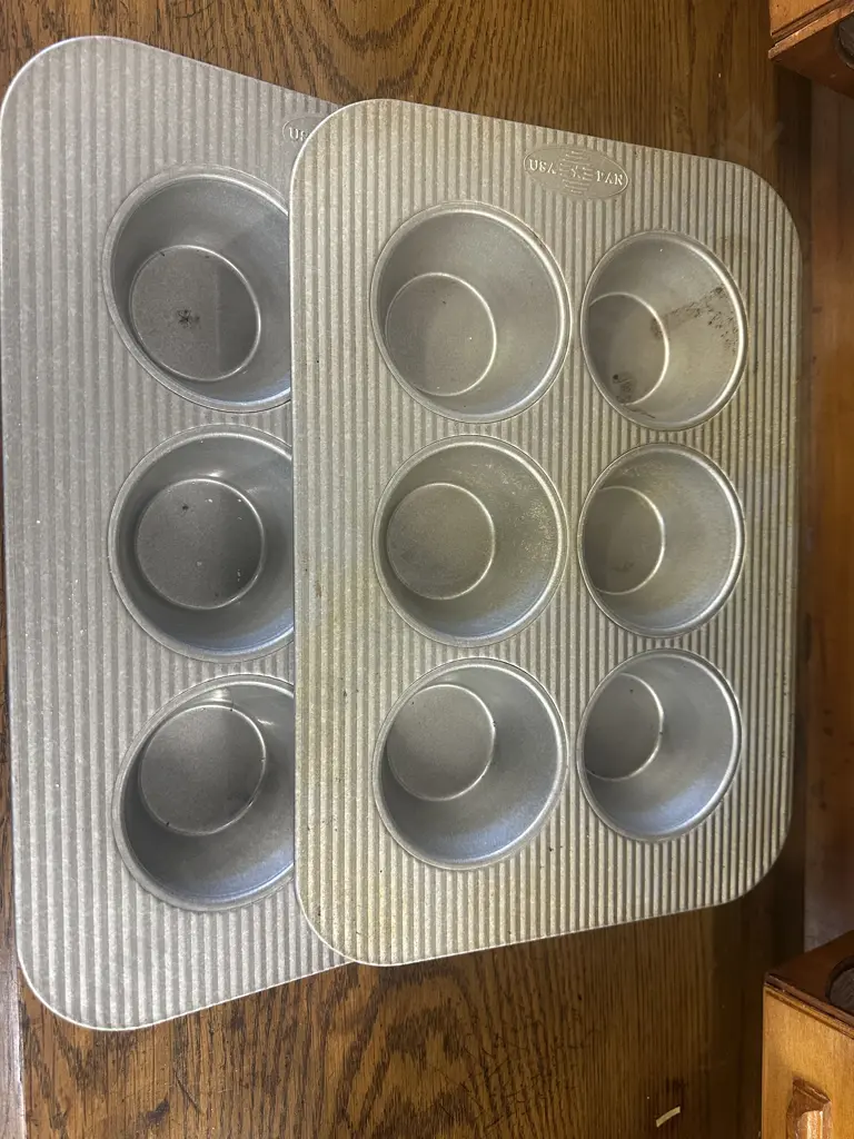 Pair Of USA 6 Cup Muffin/Mini Cheese Cake Pans Image 1++