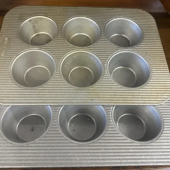 Pair Of USA 6 Cup Muffin/Mini Cheese Cake Pans