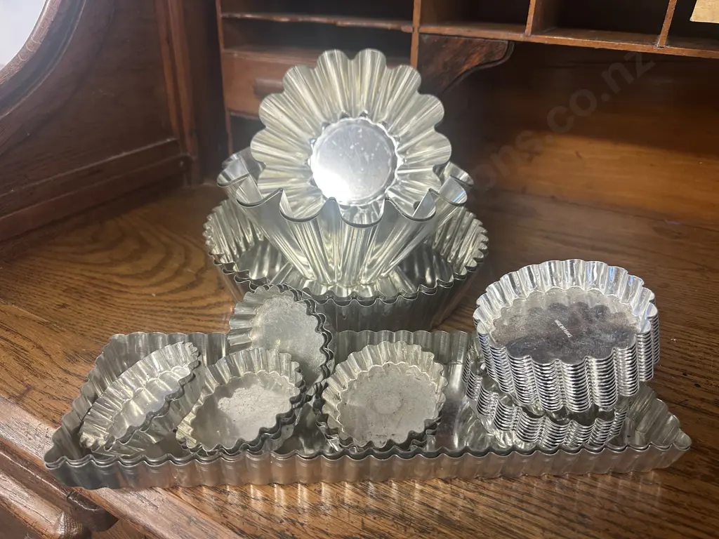 Vintage Fluted French Metal Jelly/Tart Tins Image 1++