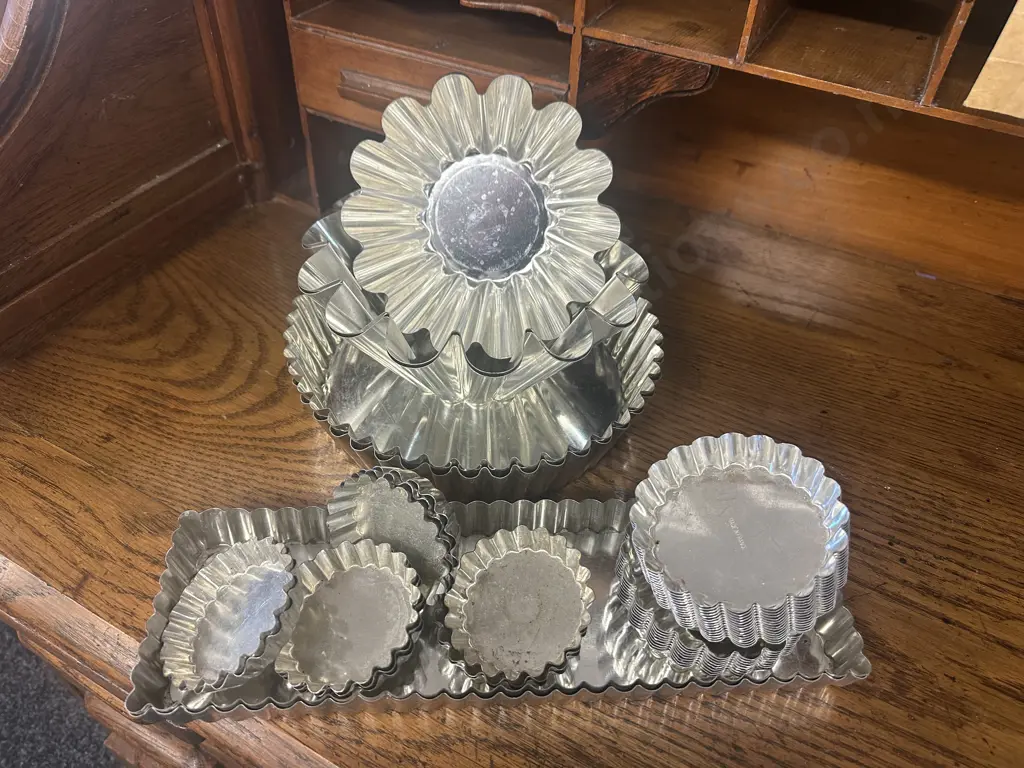 Vintage Fluted French Metal Jelly/Tart Tins Image 1++