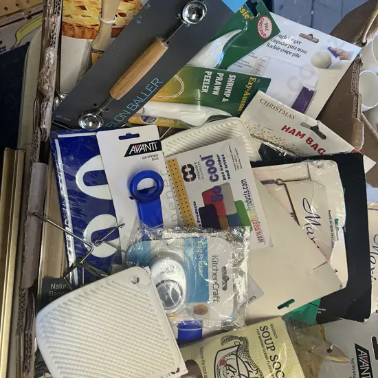 Assorted Kitchen Sundries, Cuisine Melon Baller, Pastry Brush, Ham Bag Etc