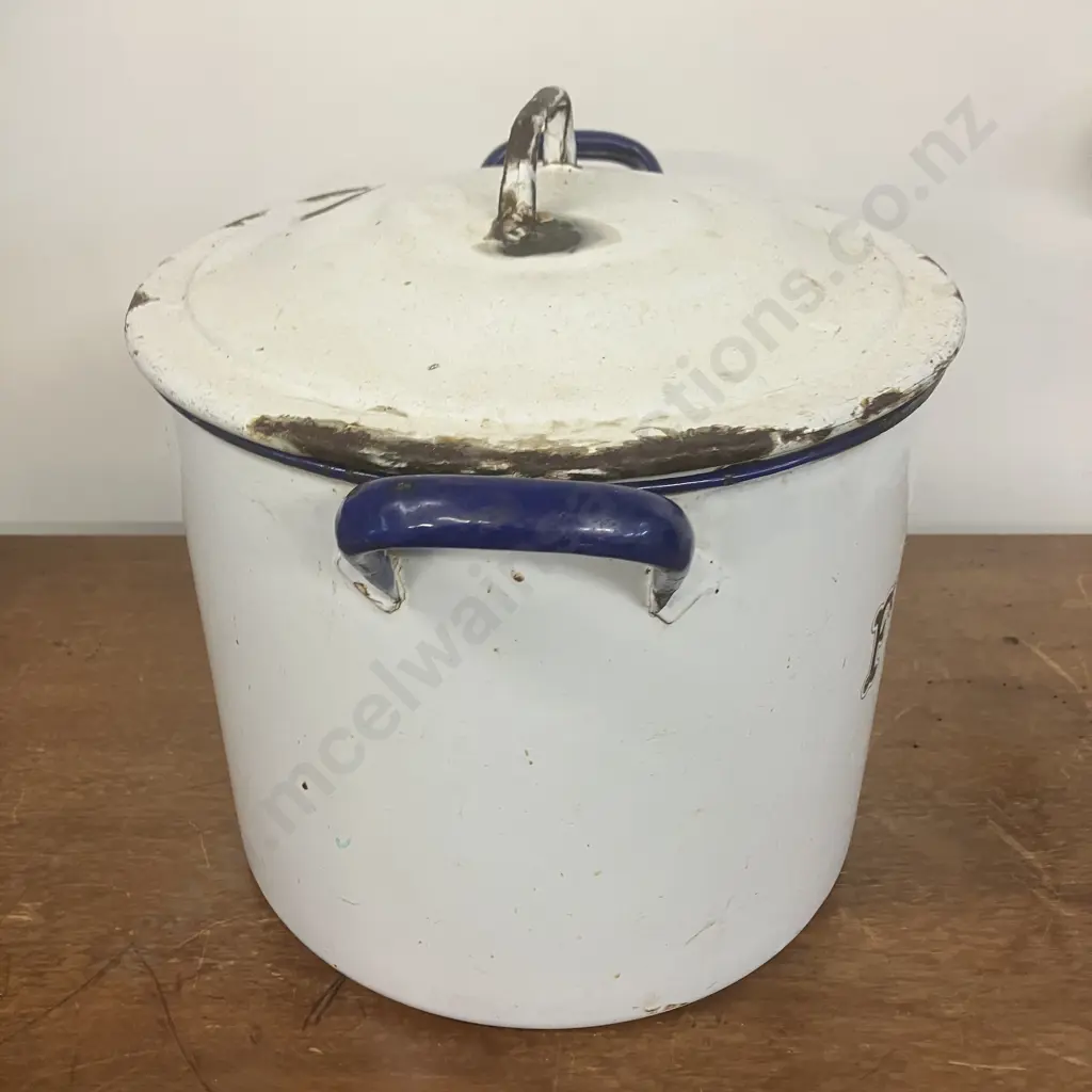 Vintage Enamelware Flour Bin With Original Lid. 28 x 27.5cm Image 1++