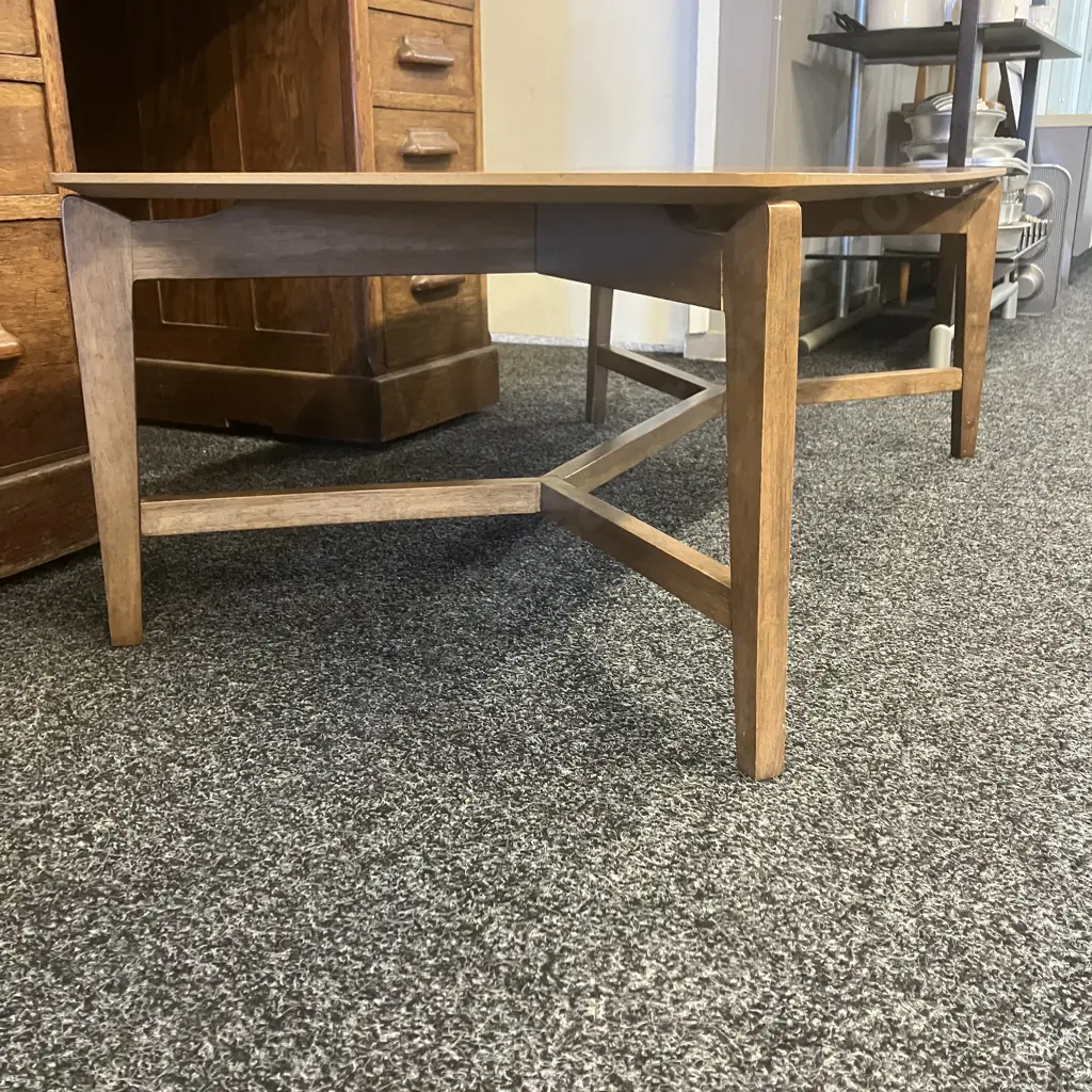 Mid Century Style Rectangular Coffee Table, Oak Base With Wood Effect Top. H39 W110 D60cm Image 1++