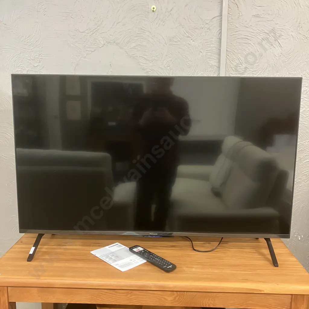 Panasonic TH-55LX800Z 55 Inch, LED, 4K HDR Smart TV With Remote Control (Jan 2024) Image 1++