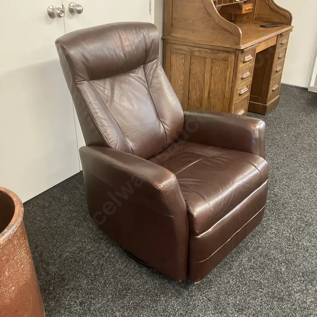 IMG Norway Brown Leather Manual Swivel Rocker Recliner (As Found Condition) Image 1++