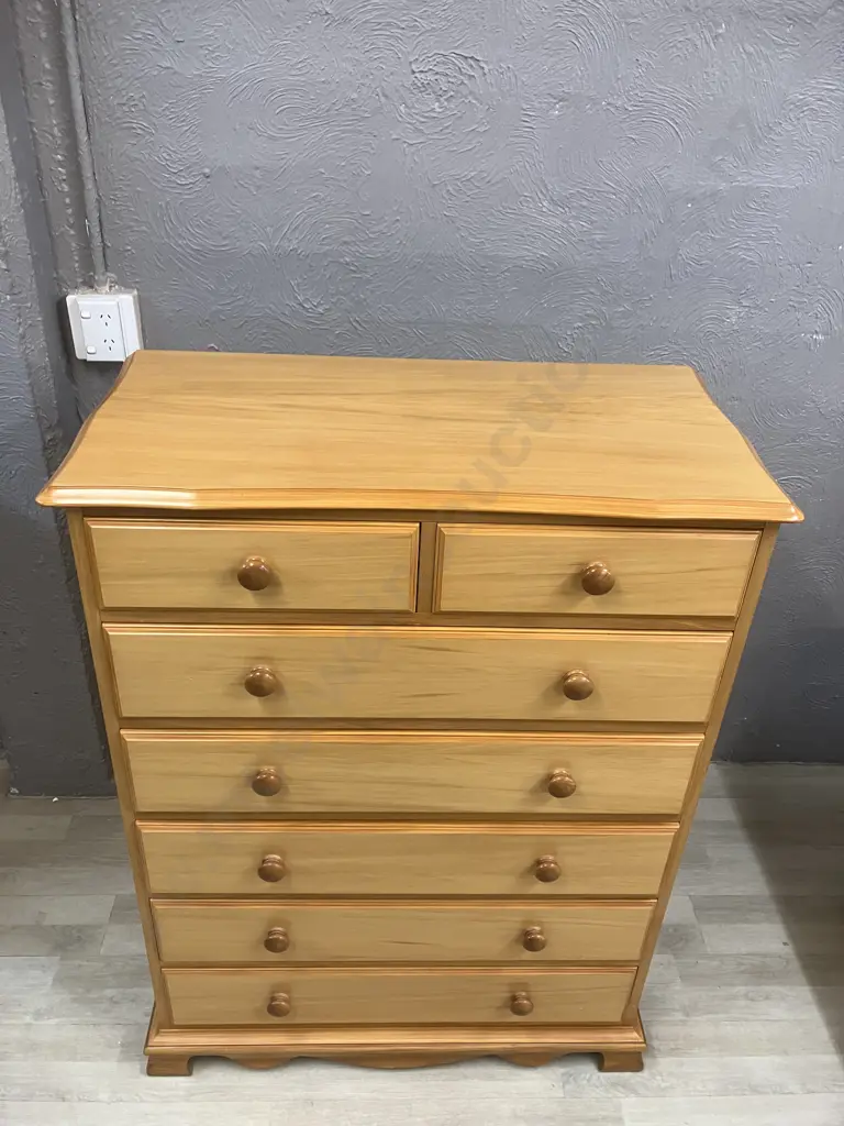 DA Lewis (ChCh) Rimu 7 Drawer Scotch Chest, Knob Handles. H119.5 W90 D46cm Image 1++
