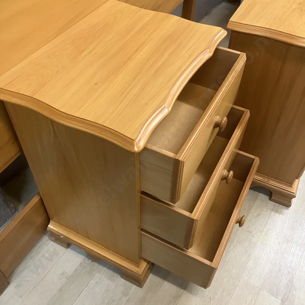 Pair of DA Lewis (ChCh) Rimu 3 Drawer Bedside Cabinets With a Queen Size Rimu Headboard Image 1++