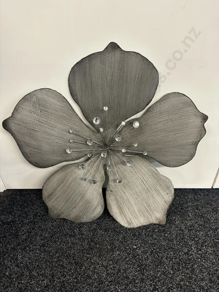 Floral Wall Art. Dia 60cm Image 1++