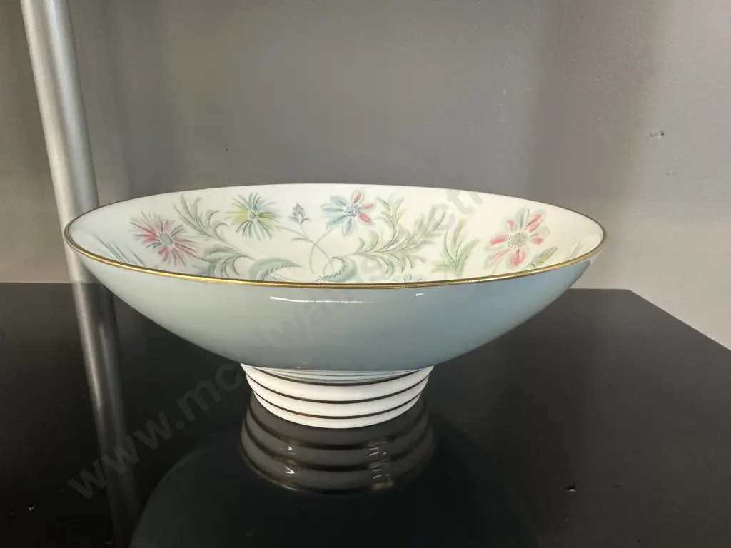 Minton Vanessa Footed Bowl Floral Detail  #3678 H9,Dia22cm. Image 1++