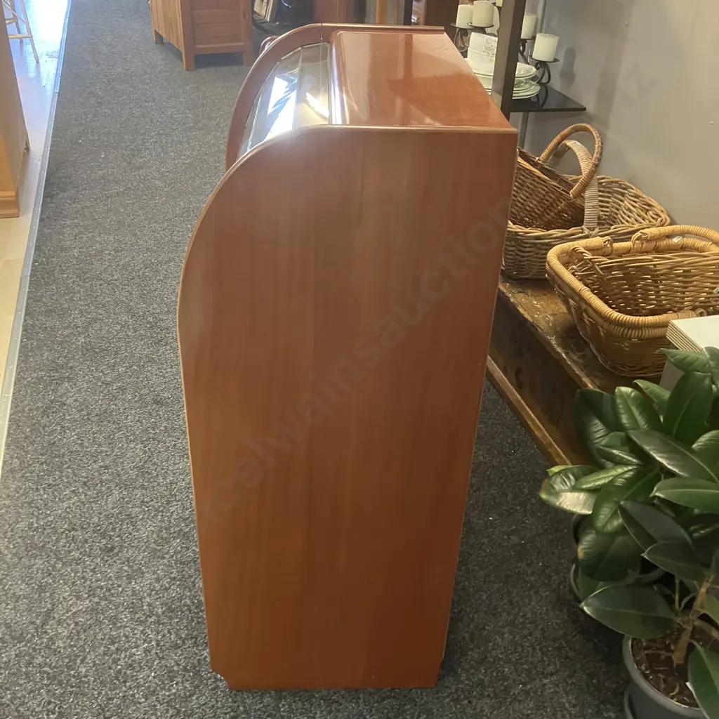 Art Deco Cocktail Cabinet, Clear Glass Roller Door & Sliding Doors, Mirror Backed, Pull Out Wood Tray. H100 W154 D40cm Image 1++