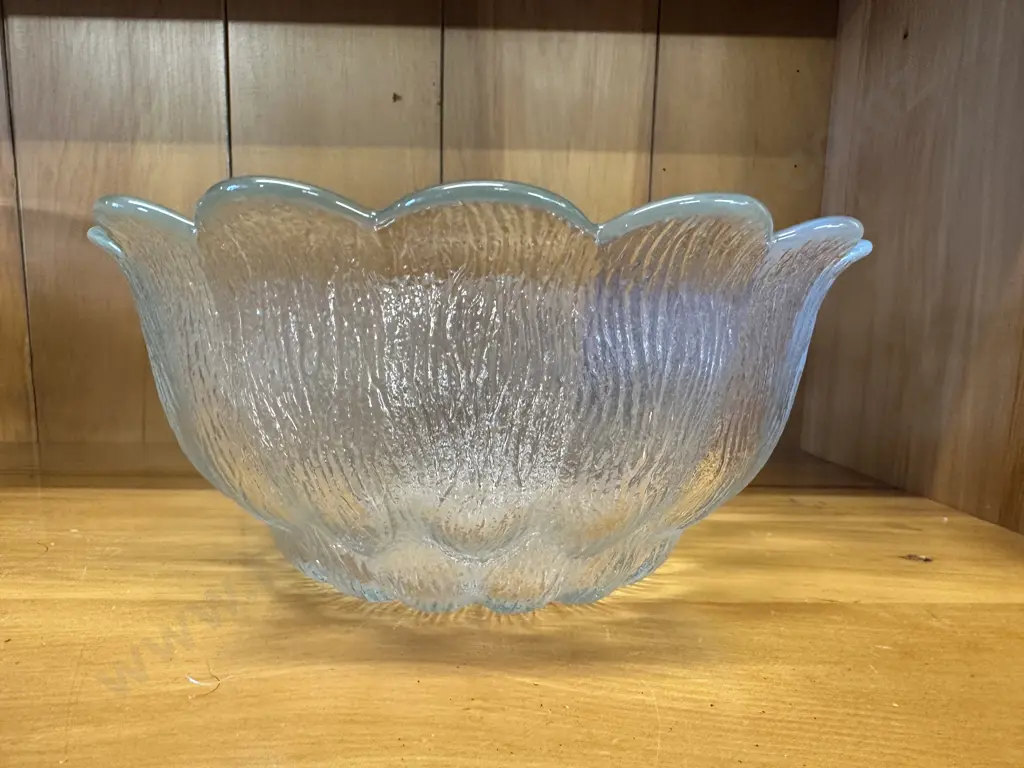 Holmegaard Blosson Textured Flower Shape Bowl. 11 x 23cm Image 1++