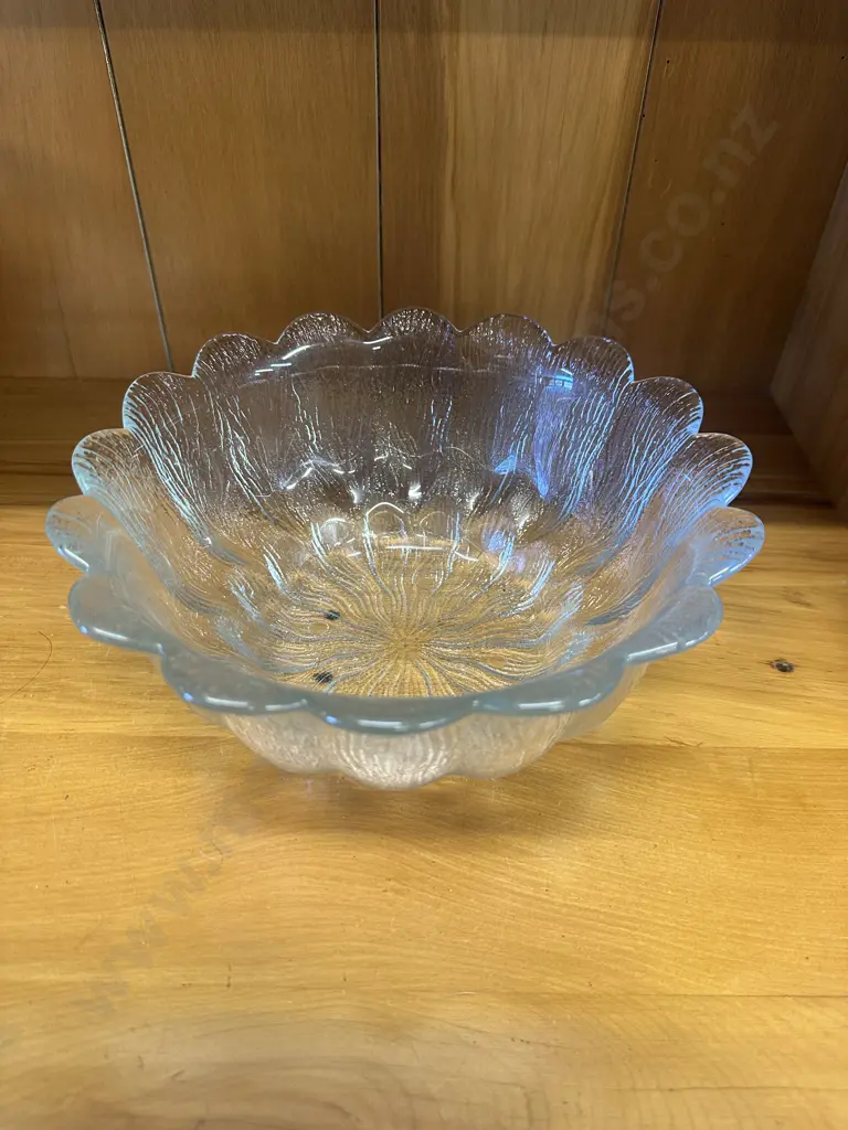 Holmegaard Blosson Textured Flower Shape Bowl. 11 x 23cm Image 1++