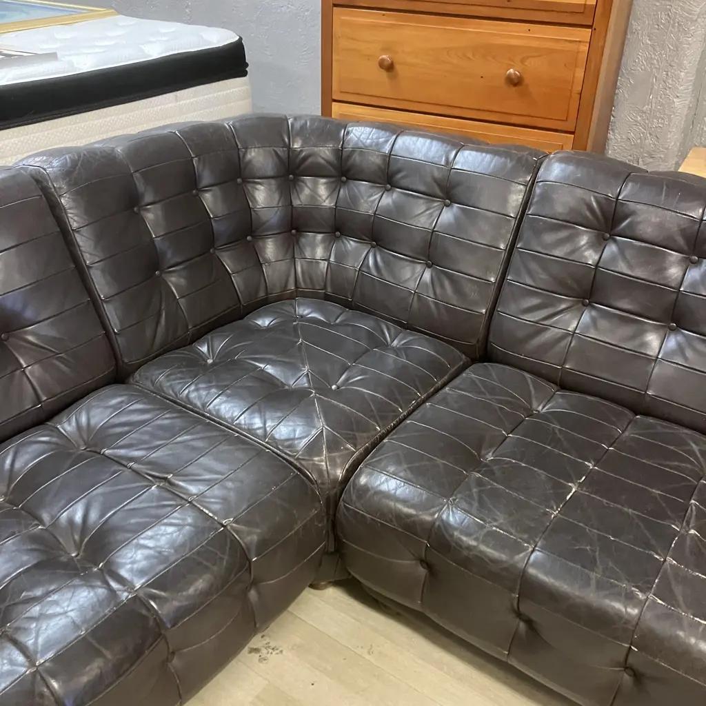 Vintage Button Back Chocolate Brown Leather Corner Couch With Turned Wooden Feet, Modular, 5 Piece. 250 x 250cm Image 1++