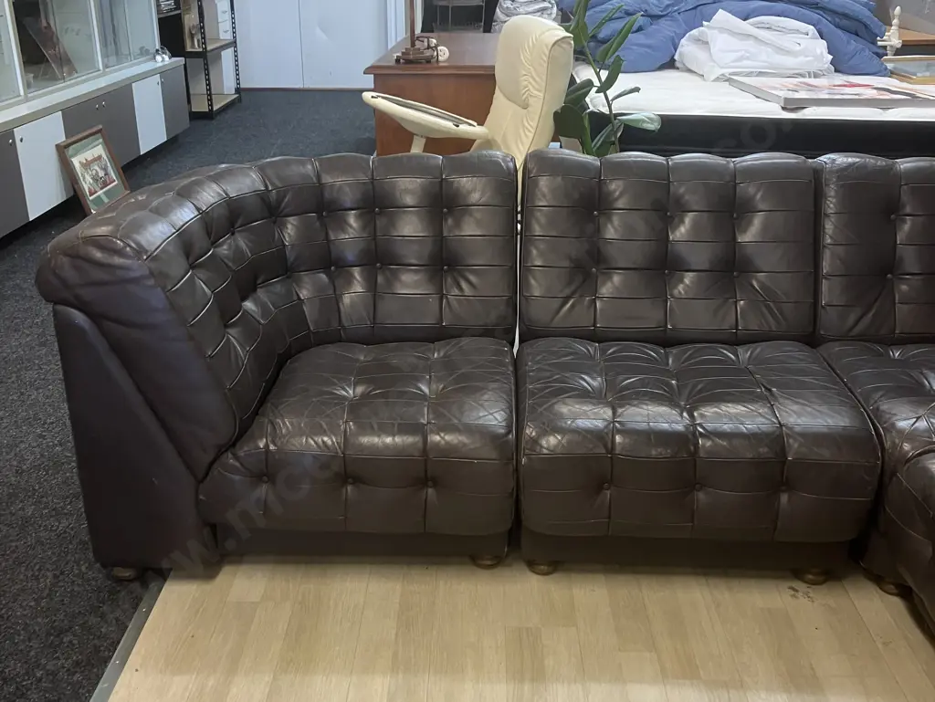 Vintage Button Back Chocolate Brown Leather Corner Couch With Turned Wooden Feet, Modular, 5 Piece. 250 x 250cm Image 1++