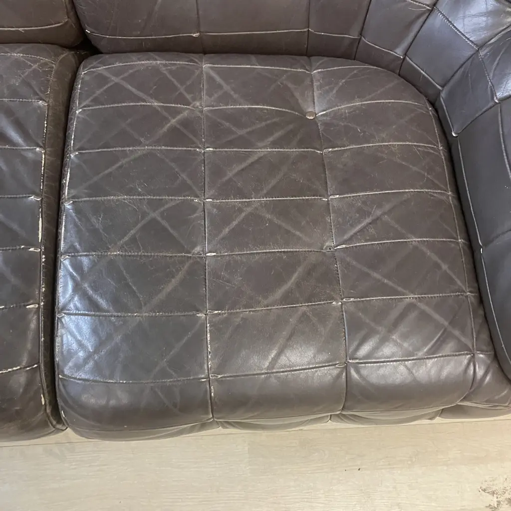 Vintage Button Back Chocolate Brown Leather Corner Couch With Turned Wooden Feet, Modular, 5 Piece. 250 x 250cm Image 1++