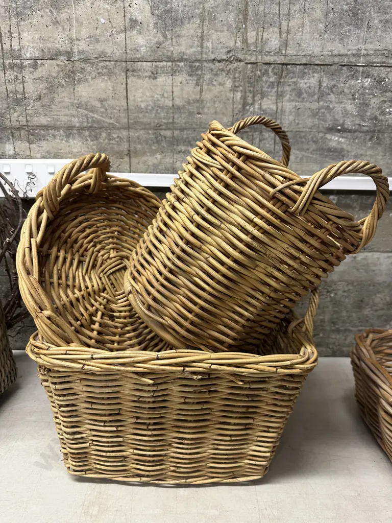 Assorted Caneware Items x3 Image 1++