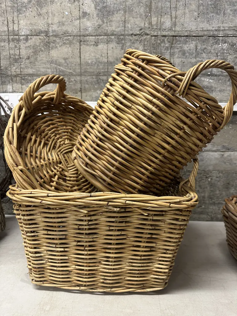 Assorted Caneware Items x3 Image 1++