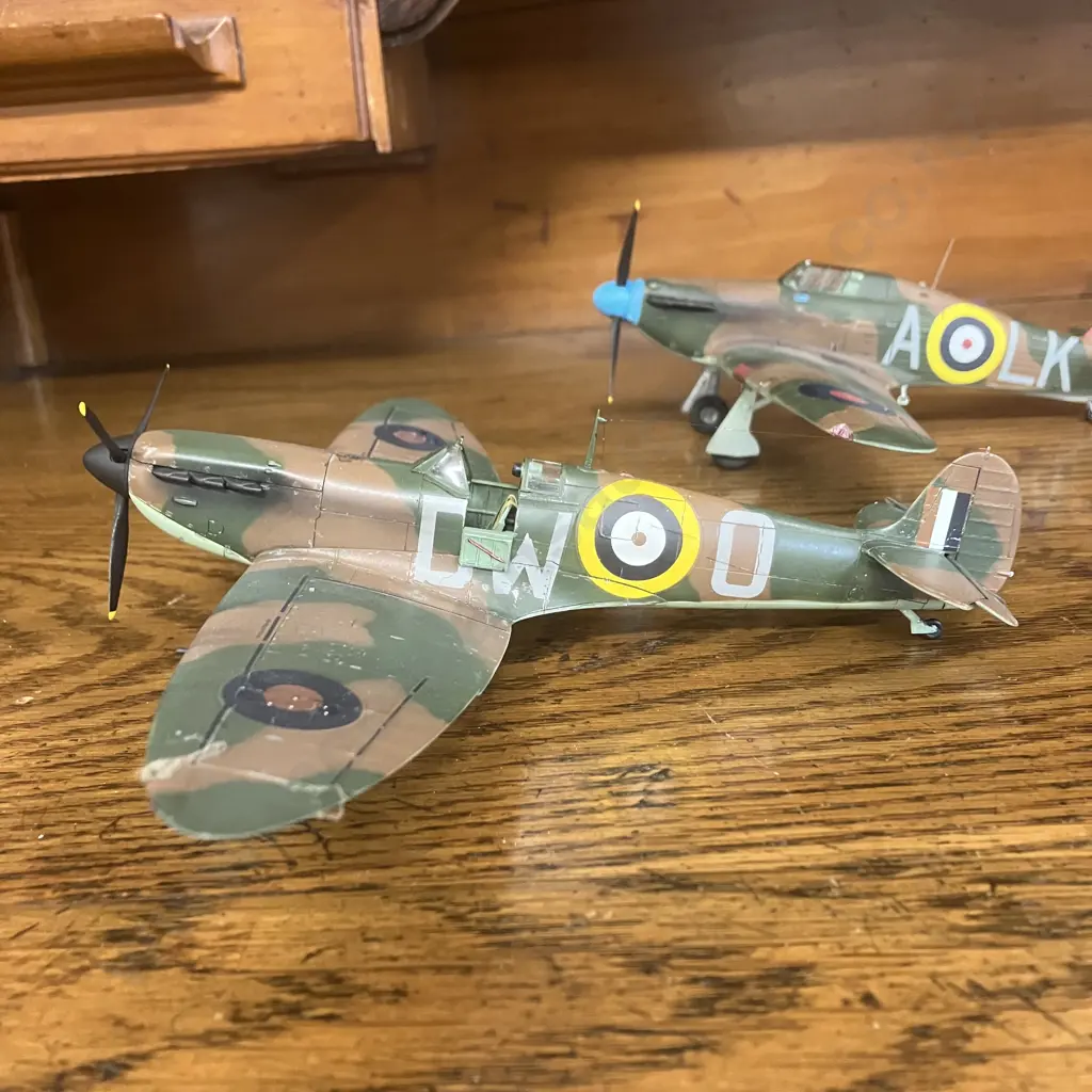 1:48 RAF Supermarine Spitfire Mk.1, Hawker Hurricane Mk.1 & Gloster Meteor F Mk.3 - EE235, RAF 616 Squadron Image 1++