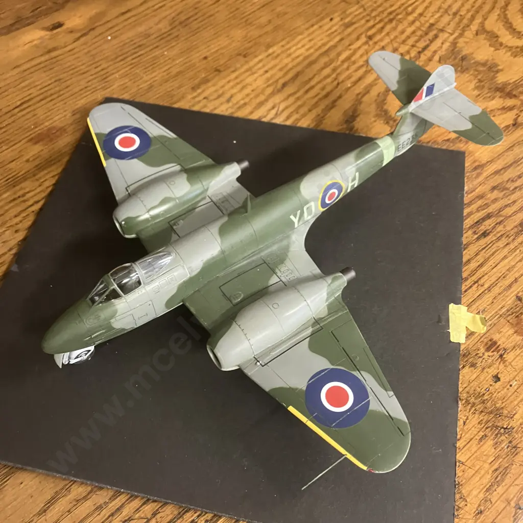 1:48 RAF Supermarine Spitfire Mk.1, Hawker Hurricane Mk.1 & Gloster Meteor F Mk.3 - EE235, RAF 616 Squadron Image 1++