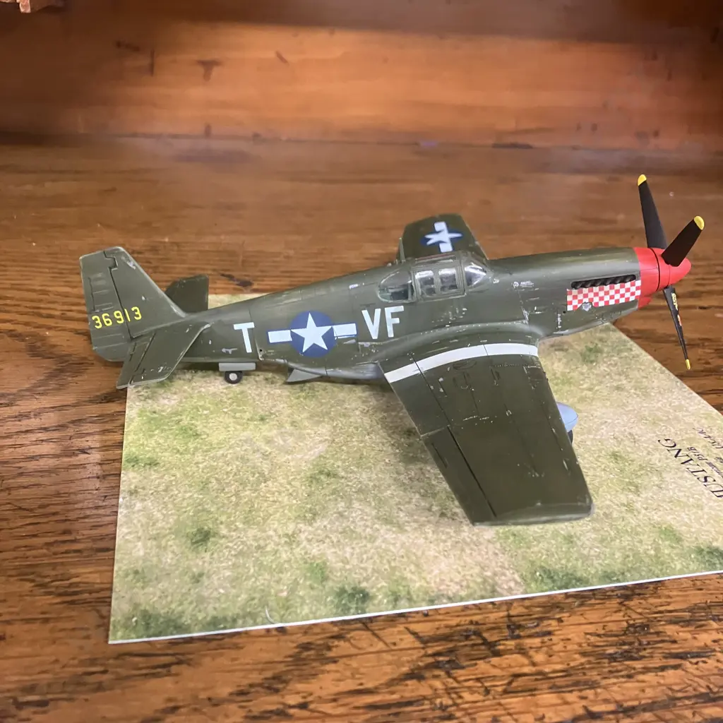 1:48 USAF P-51B Mustang & P-47 Thunderbolt Image 1++