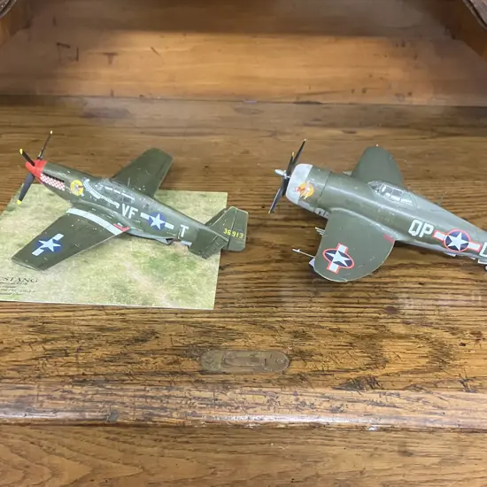 1:48 USAF P-51B Mustang & P-47 Thunderbolt