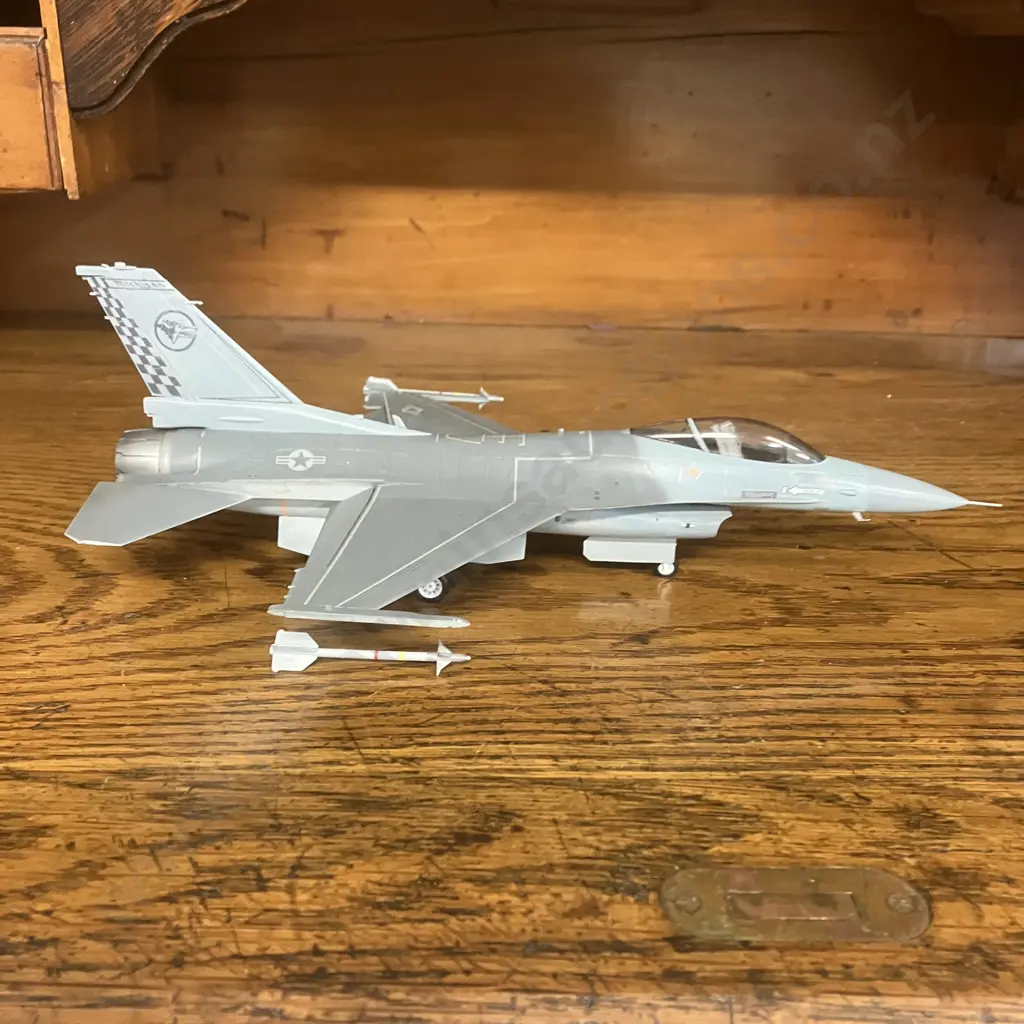 1:48 RAF Sea Harrier & General Dynamics F16A Falcon 191st FIG, "Wolves" Michigan ANG 1985 Image 1++