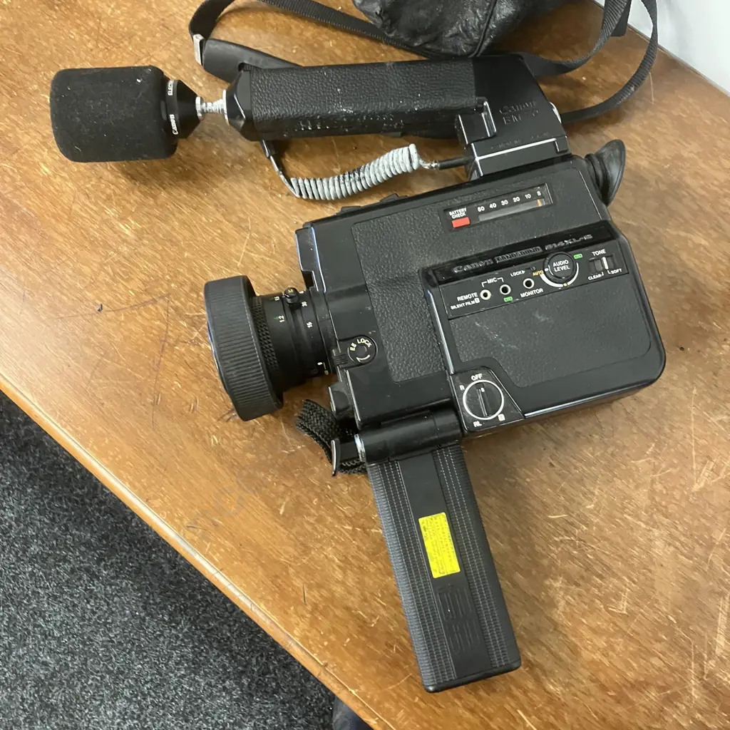 Vintage Canon Canosound 514XL-S Movie Camera & Case Image 1++