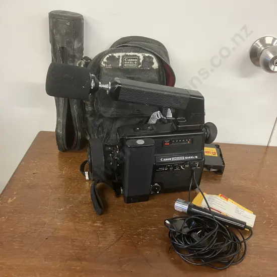 Vintage Canon Canosound 514XL-S Movie Camera & Case