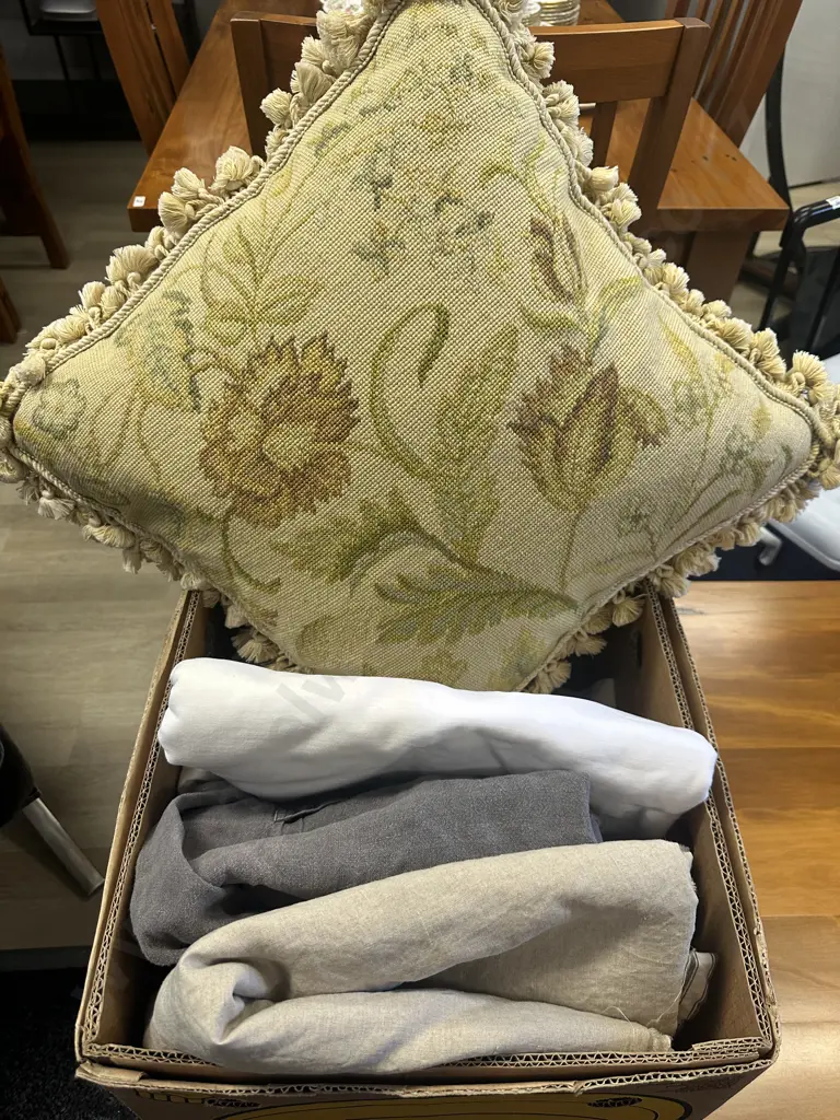 Large Vintage Fringed Tapestry Cushion With Assorted Linen Items Etc Image 1++