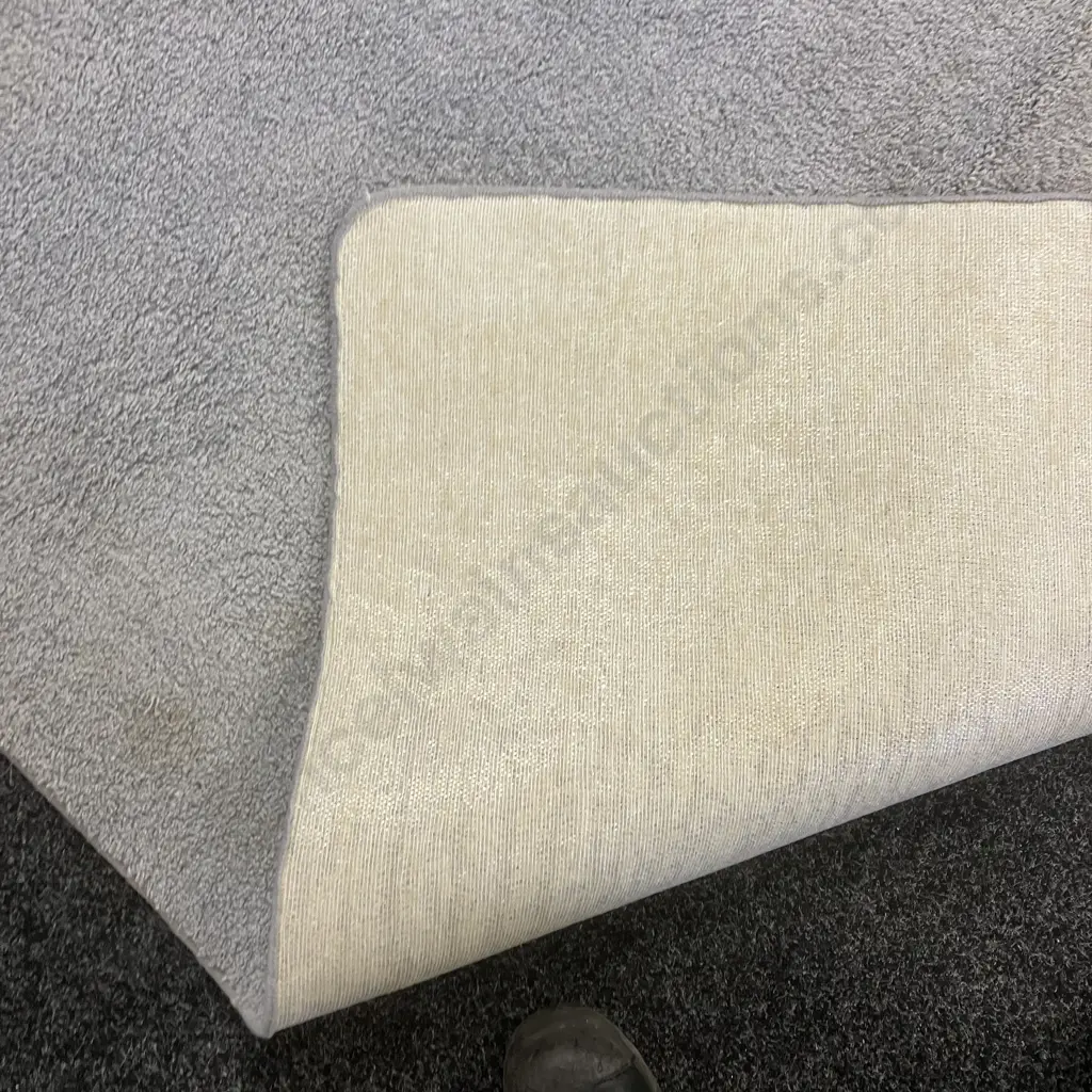 Grey Toned Floor Rug. 206 x 357cm Image 1++
