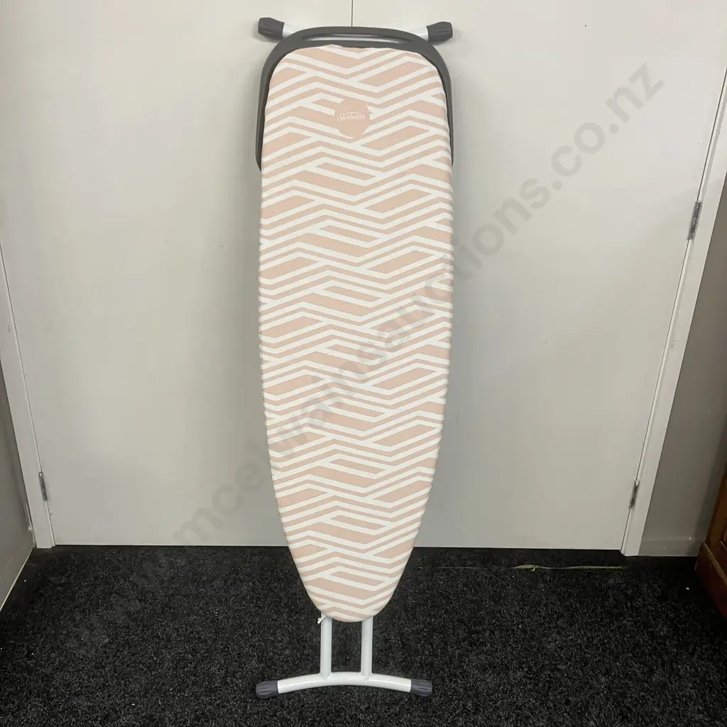 Sunbeam Mode Ironing Board Image 1++