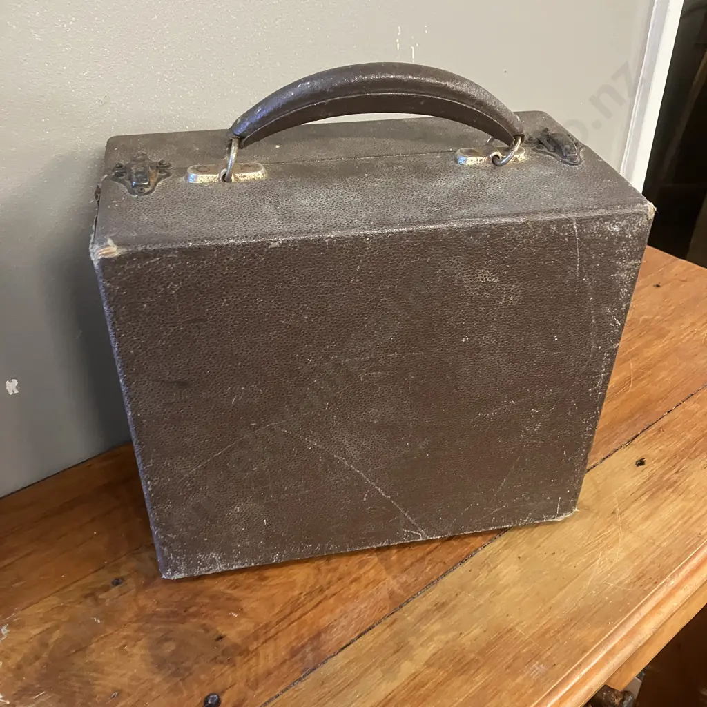 Antique Violet Ray Medical Device In Case Image 1++