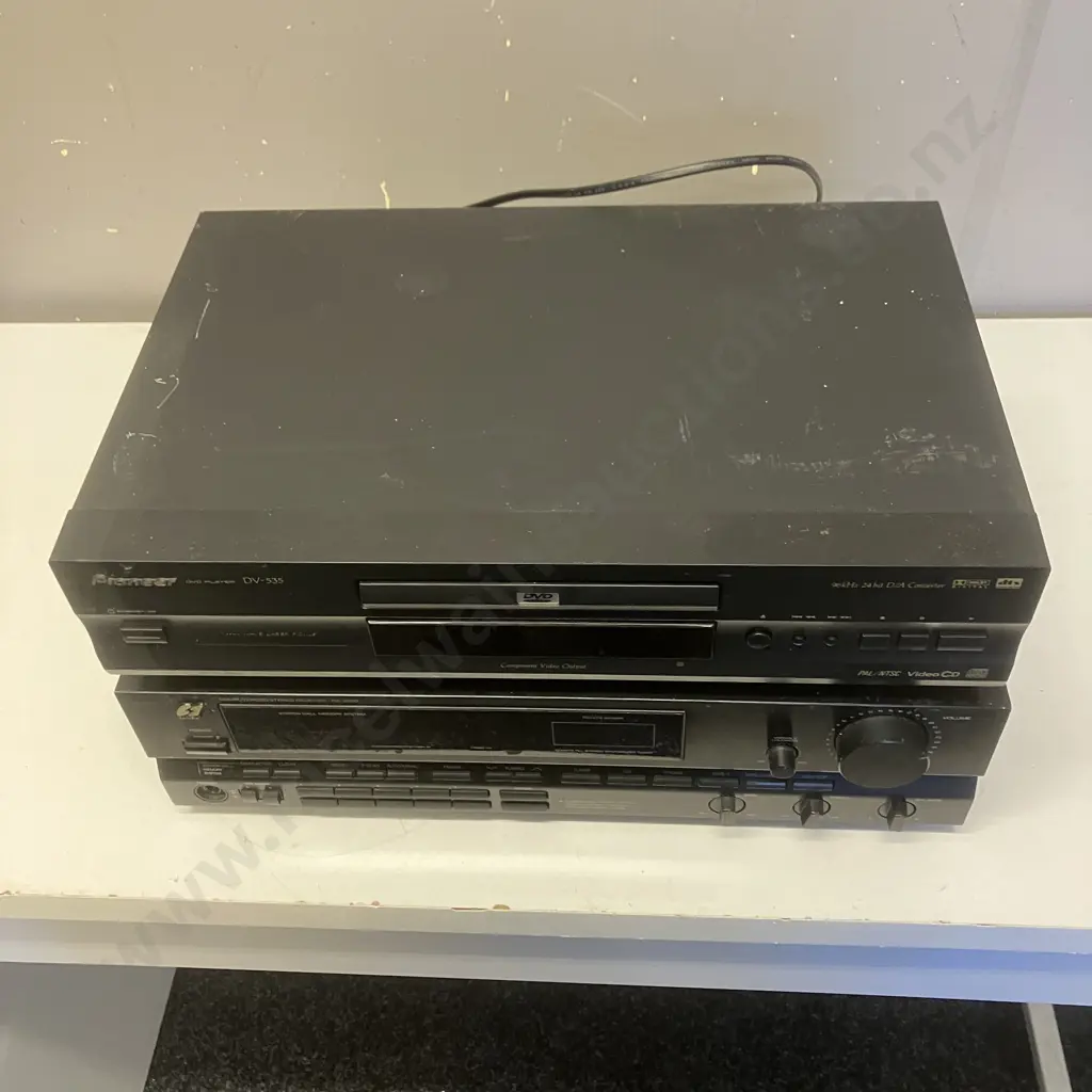 Sansui RZ-3000 Stereo Receiver & Pioneer DV-535 DVD Player (No Remotes) With James Taylor Concert Merchandise Image 1++