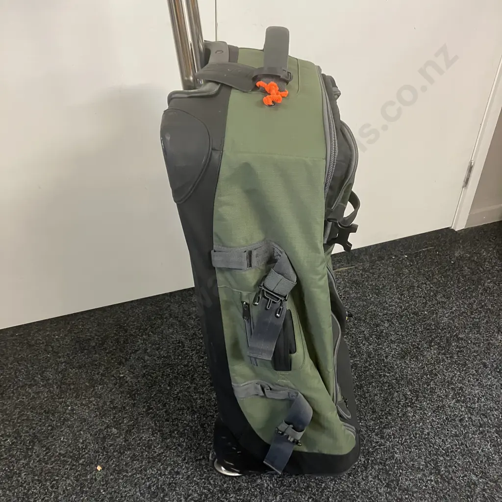 Eagle Creek Rolling Duffel Bag. H80 W40 D30cm Image 1++