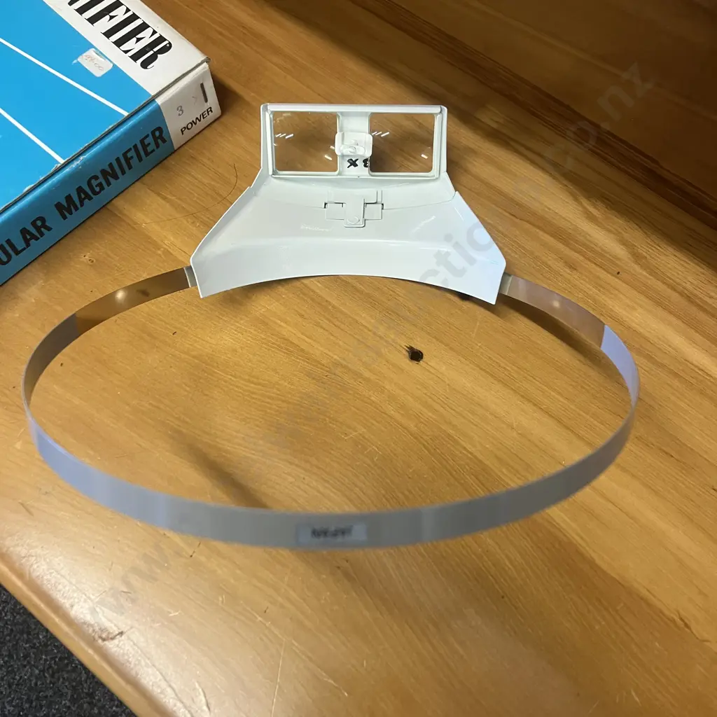 Vintage Binocular Magnifier In Original Box - 3 Power Image 1++