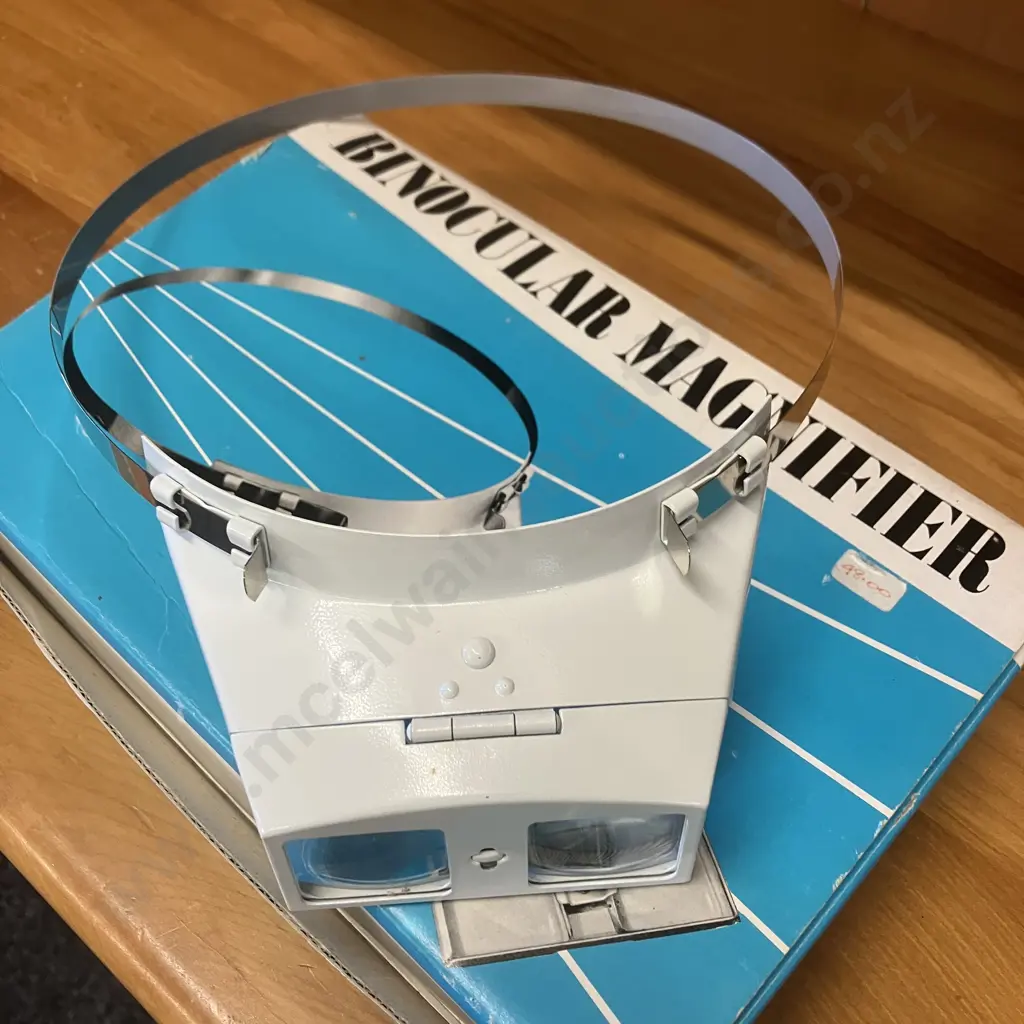 Vintage Binocular Magnifier In Original Box - 3 Power Image 1++