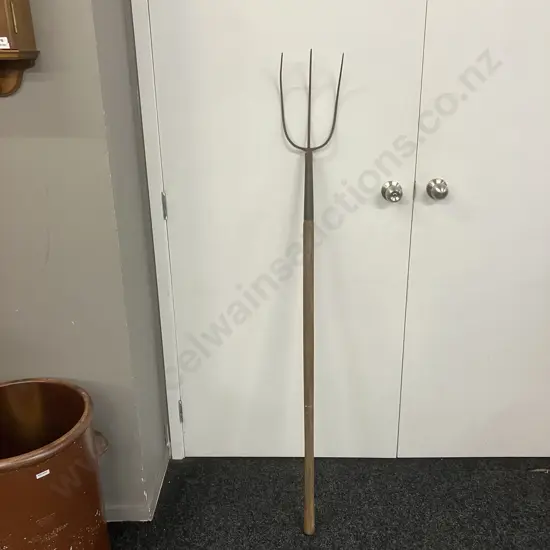 Vintage Antique Three Prong Hay Fork Pitchfork. 152cm