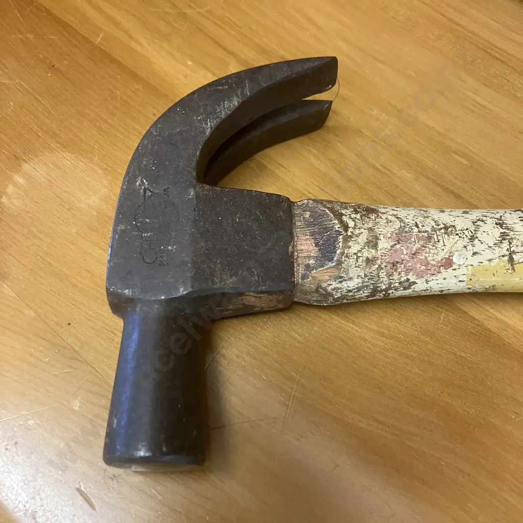 Rare Australian Made Cheney Drop Claw Nail Holding Hammer, 2 Ball Bearings Image 1++
