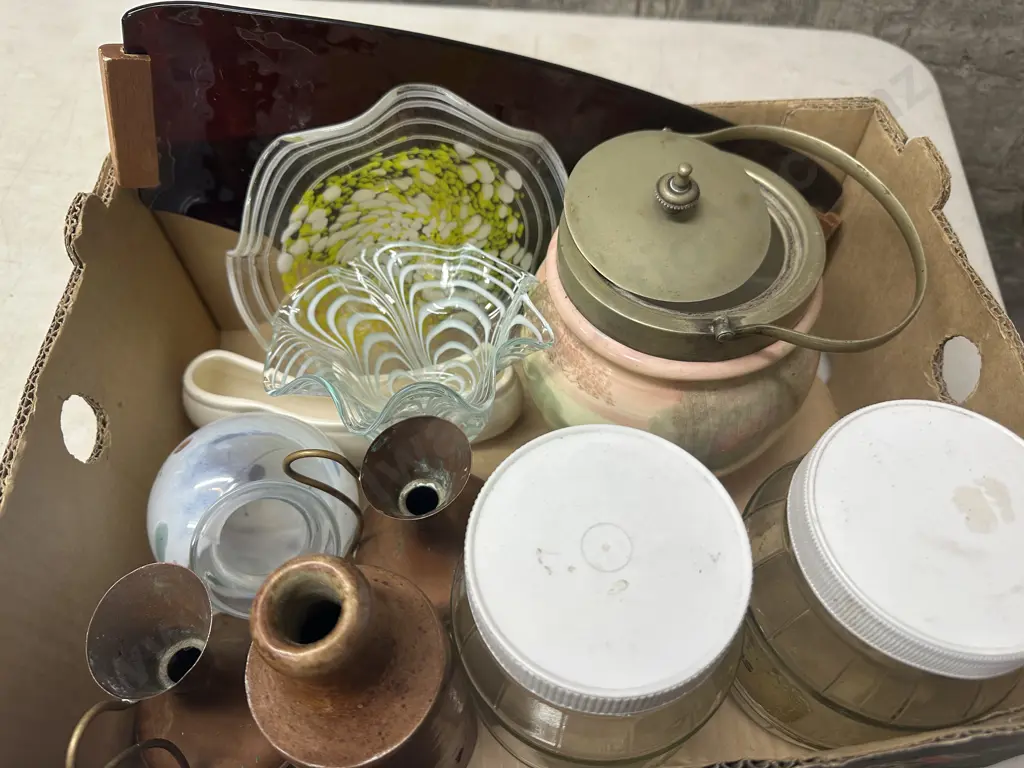 Box Of Assorted Vintage China Items Image 1++