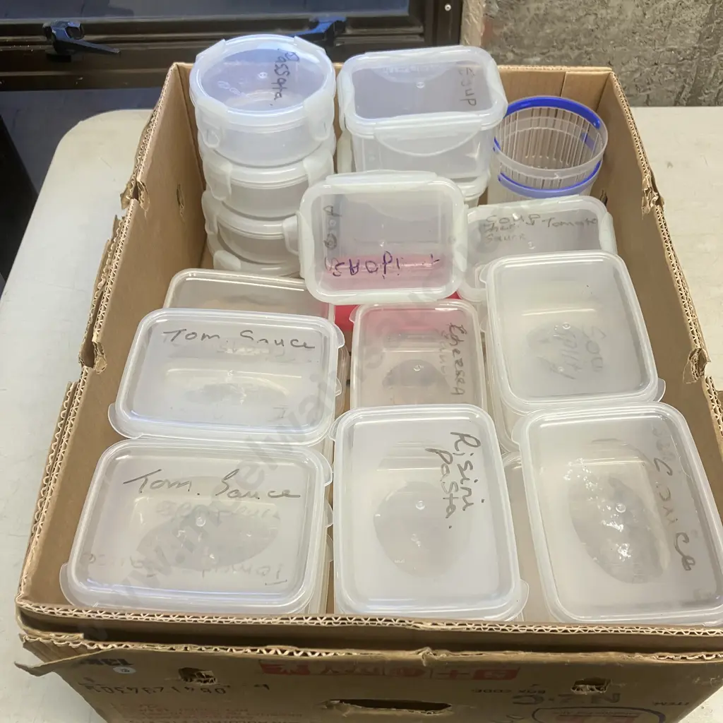 30 x Assorted Plastic Containers Including ClipFresh Image 1++