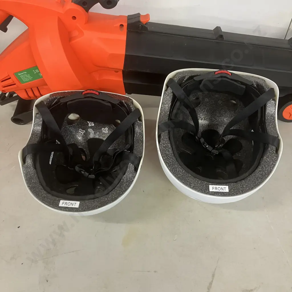 Westminster Blower Vac, Size S & Size L Helmets Image 1++
