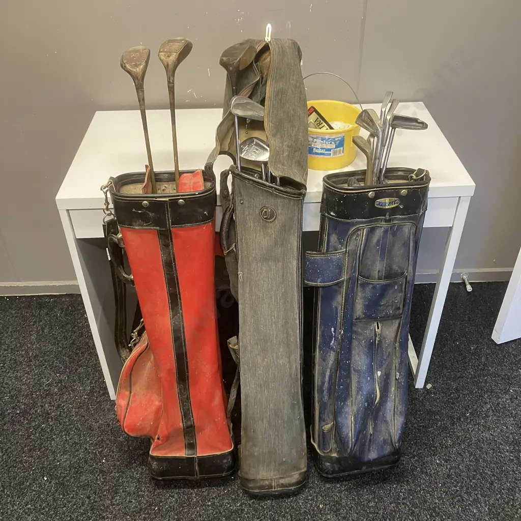 Lot of 3 Vintage Golf Bags, Assorted Clubs & Balls Image 1++
