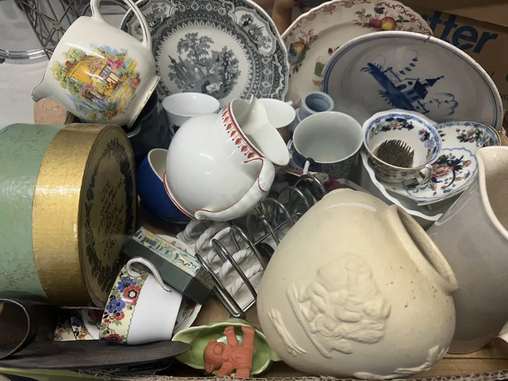 Assorted China & Vintage Items - Box Lot Image 1++